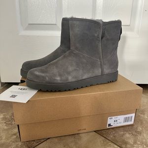 UGG Cory II boots-Gray New in Box